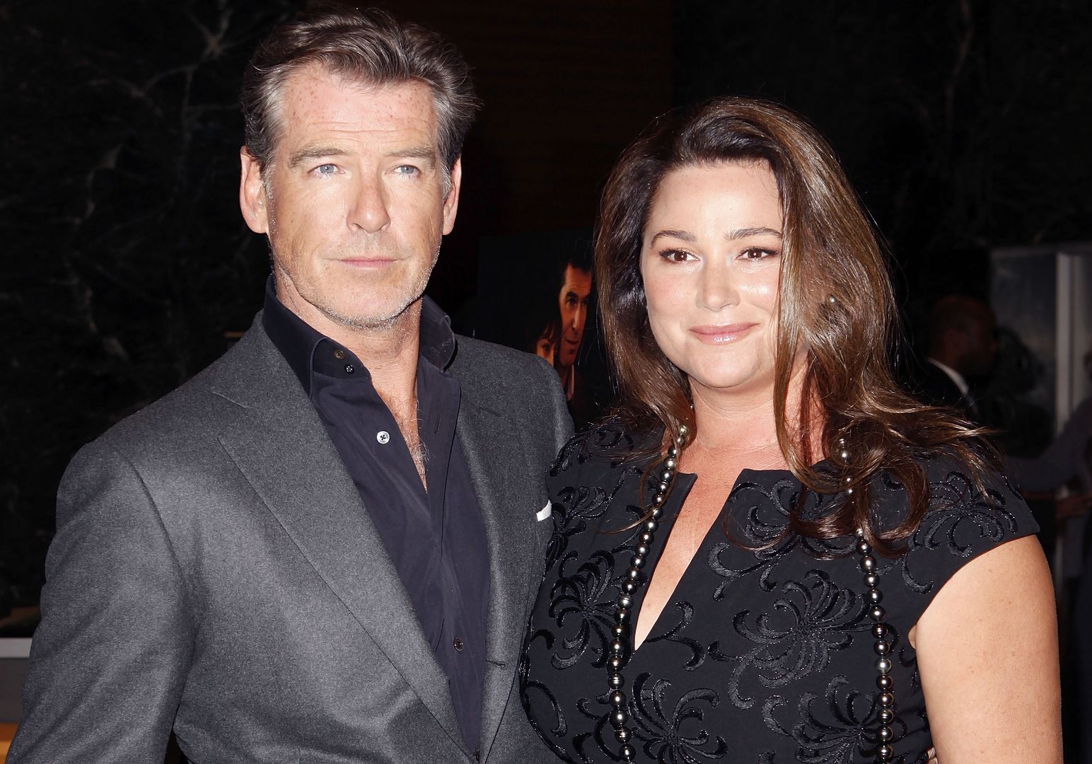 Pierce Brosnan i Keely Shaye Smith w 2010 roku 