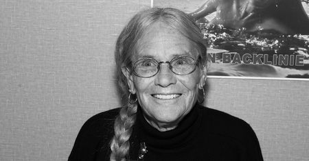 Susan Backlinie nie żyje. Podano przyczynę śmierci aktorki ze "Szczęk"
