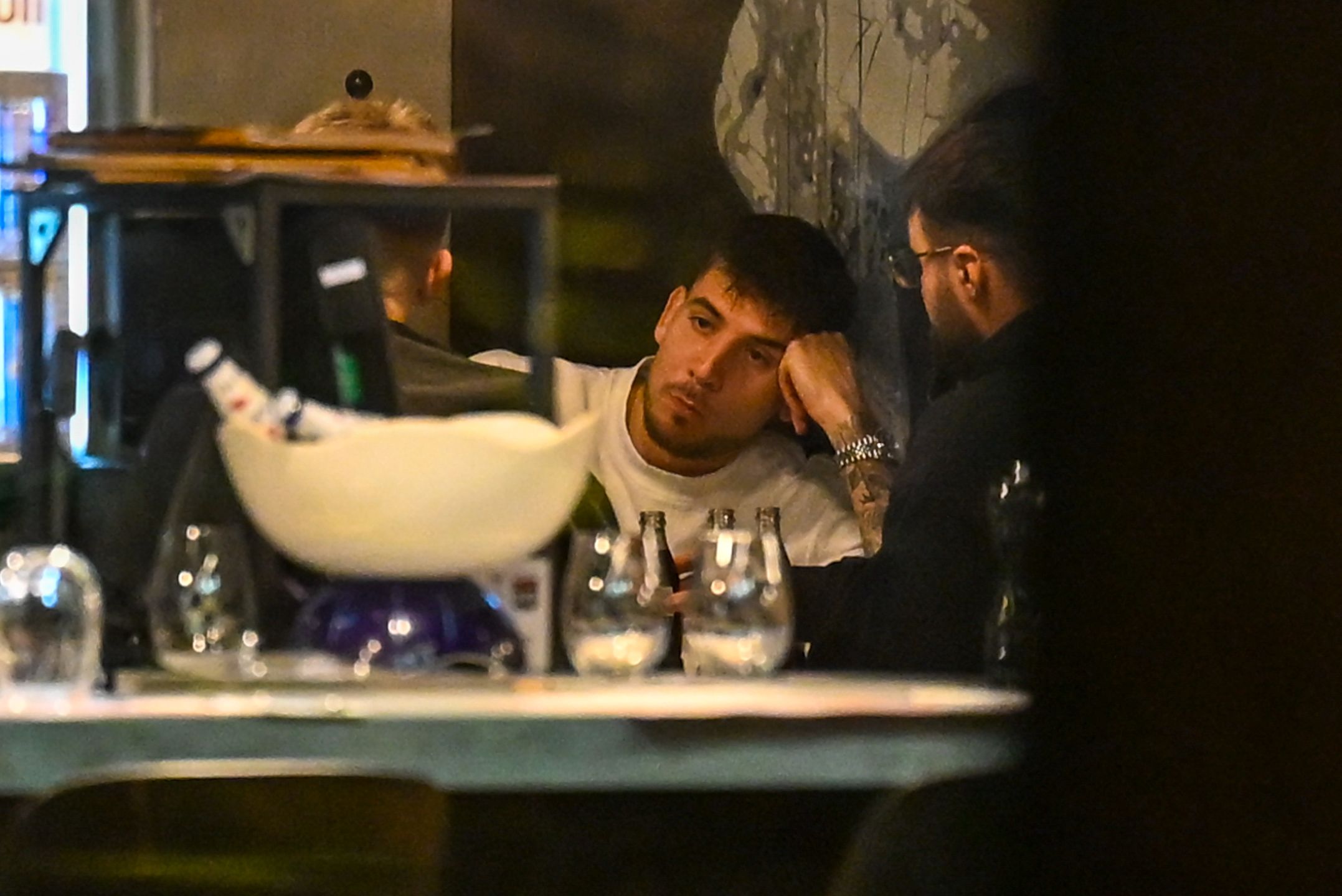 Jakub Moder i Mateusz Skrzypczak wyskoczyli w nocy na miasto