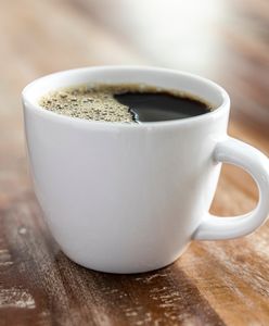 Ta kawa nie należy do najzdrowszych. Czym grozi jej regularne picie?