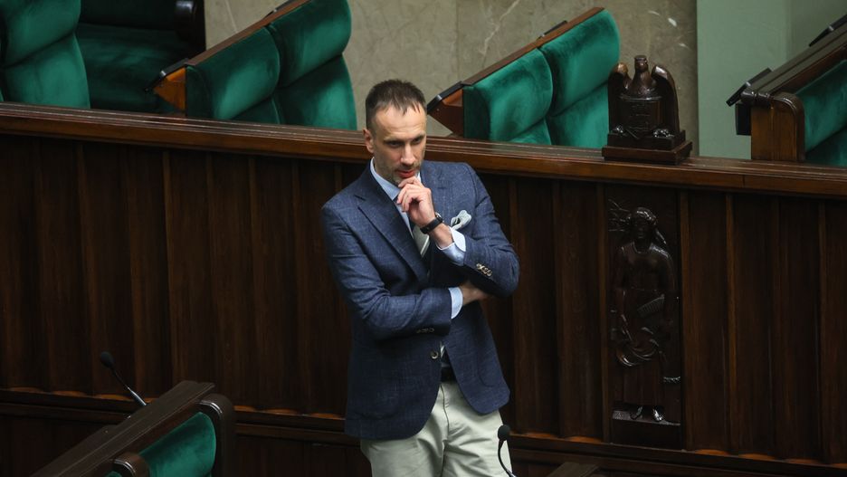 Janusz Kowalski
Warszawa, 12.09.2024. Pose� PiS Janusz Kowalski na sali obrad Sejmu w Warszawie, 12 bm. W drugim dniu posiedzenia pos�owie m.in. wys�uchali informacji bie��cej w sprawie propozycji zmian w zasadach obliczania sta�u pracy, o co zwr�ci� si� klub Lewicy do ministra rodziny, pracy i polityki spo�ecznej. (sko) PAP/Leszek Szyma�ski
Leszek Szyma�ski
obrad, obrady, plenarna, polityk polityka, pose�, posiedzenie, posiedze�, sala, sejm, 10 10. X, kadencja, kadencji, obliczanie, propozycja, sta� pracy, zasady, zmiany