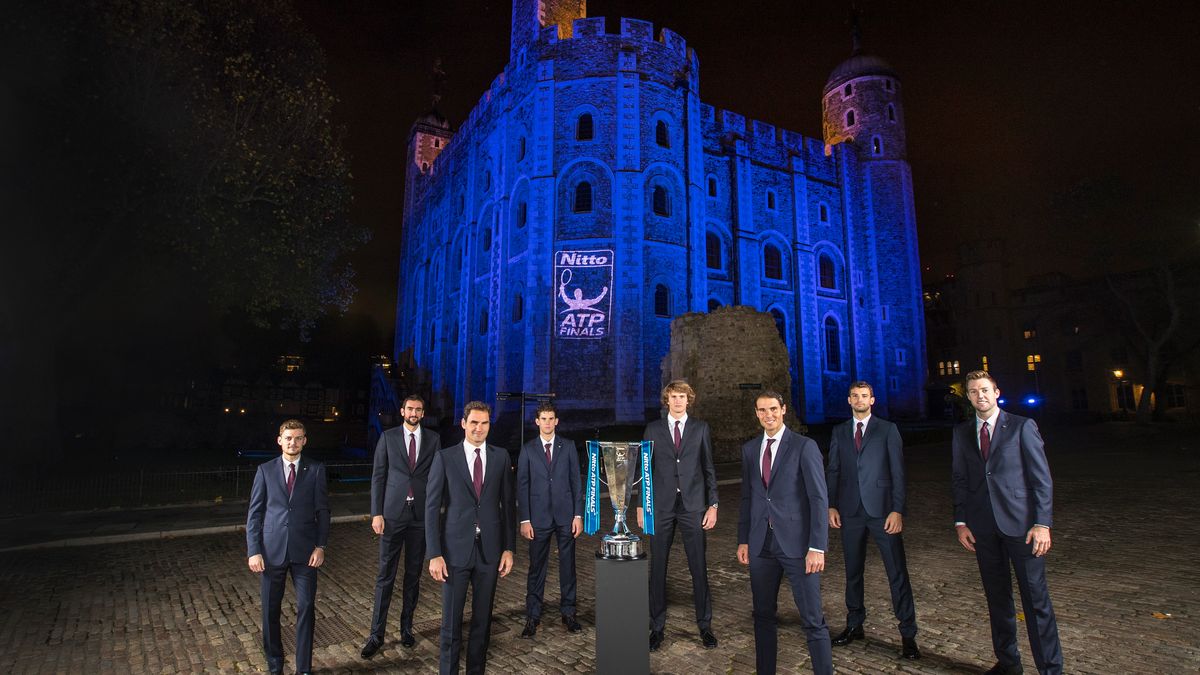 Getty Images / Julian Finney / Na zdjęciu: uczestnicy Finałów ATP Word Tour 2017. Od lewej: David Goffin, Marin Cilić, Roger Federer, Dominic Thiem, Alexander Zverev, Rafael Nadal, Grigor Dimitrow, Jack Sock