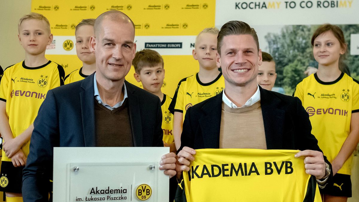 Zdjęcie okładkowe artykułu: PAP / Andrzej Grygiel / Na zdjęciu: Carsten Cramer, dyrektor zarządzający BVB, i Łukasz Piszczek.