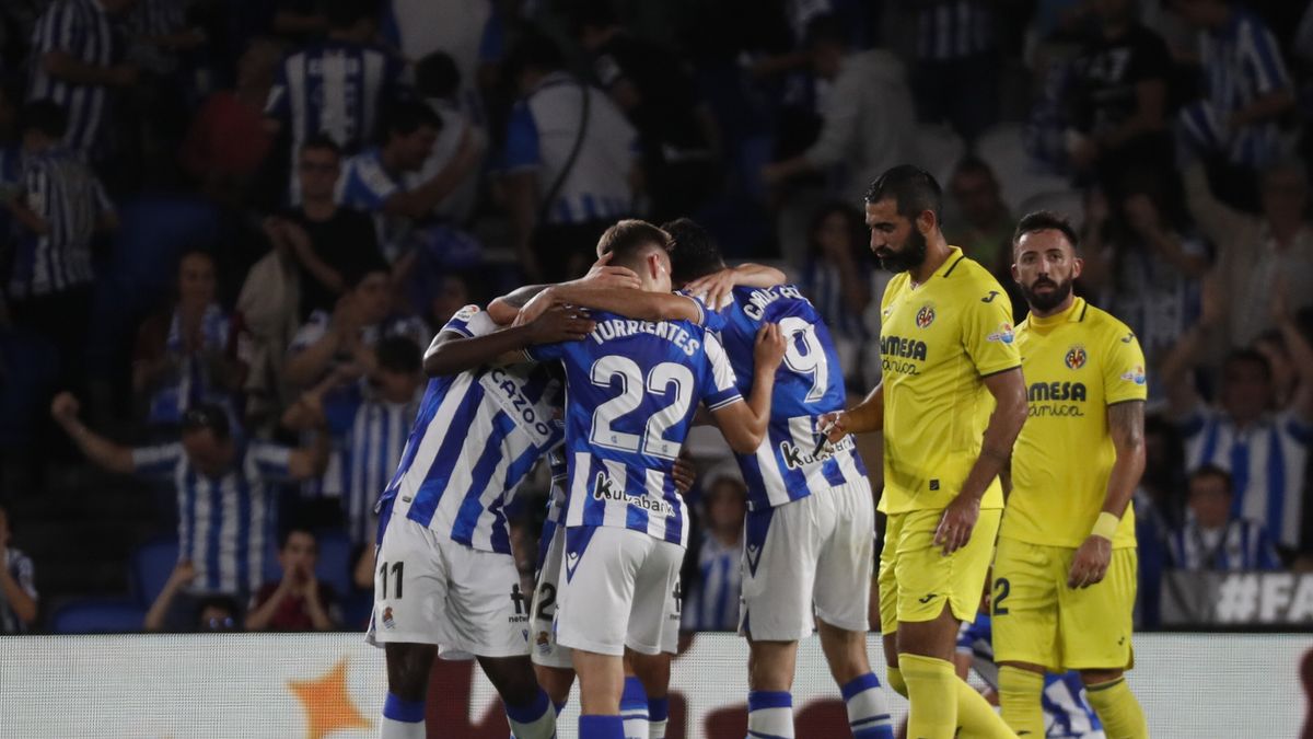 PAP/EPA / Na zdjęciu: piłkarze Realu Sociedad i Villarrealu