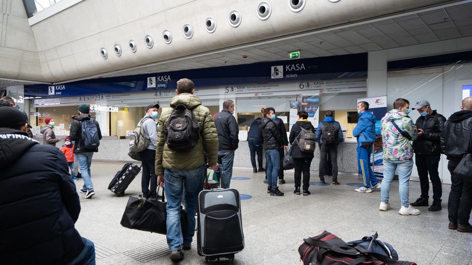 Zmiana czasu już w najbliższy weekend. Oto co to oznacza dla podróżujących pociągami