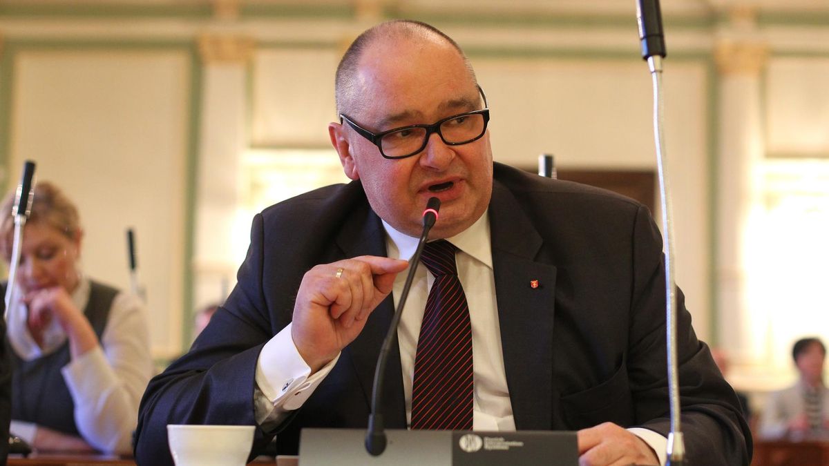Grzegorz Strzelczyk to dzisiaj nie tylko radny, ale wiceprezes spółki naftowej.