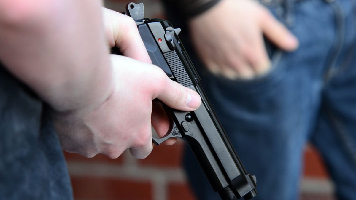 Sklep bronią sąsiaduje z podstawówką