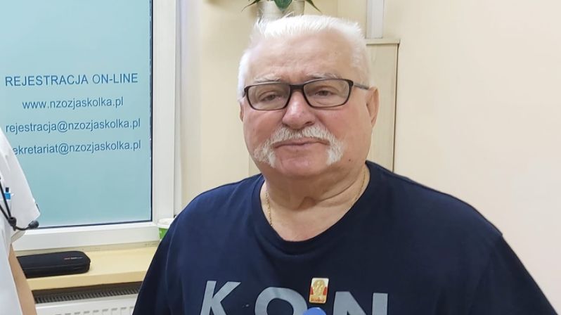 Prezydent Lech Wałęsa daje ''dobry przykład''