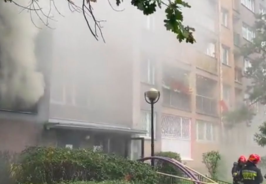 Warszawa. W wieżowcu na Powiślu płonęło mieszkanie. Nie było poszkodowanych