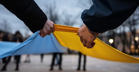 Chcesz pomóc Ukrainie? Uważaj na fałszywe zbiórki pieniędzy