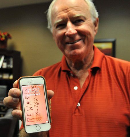 iPhone jest kruchy, delikatny i się wygina? No chyba nie... 3