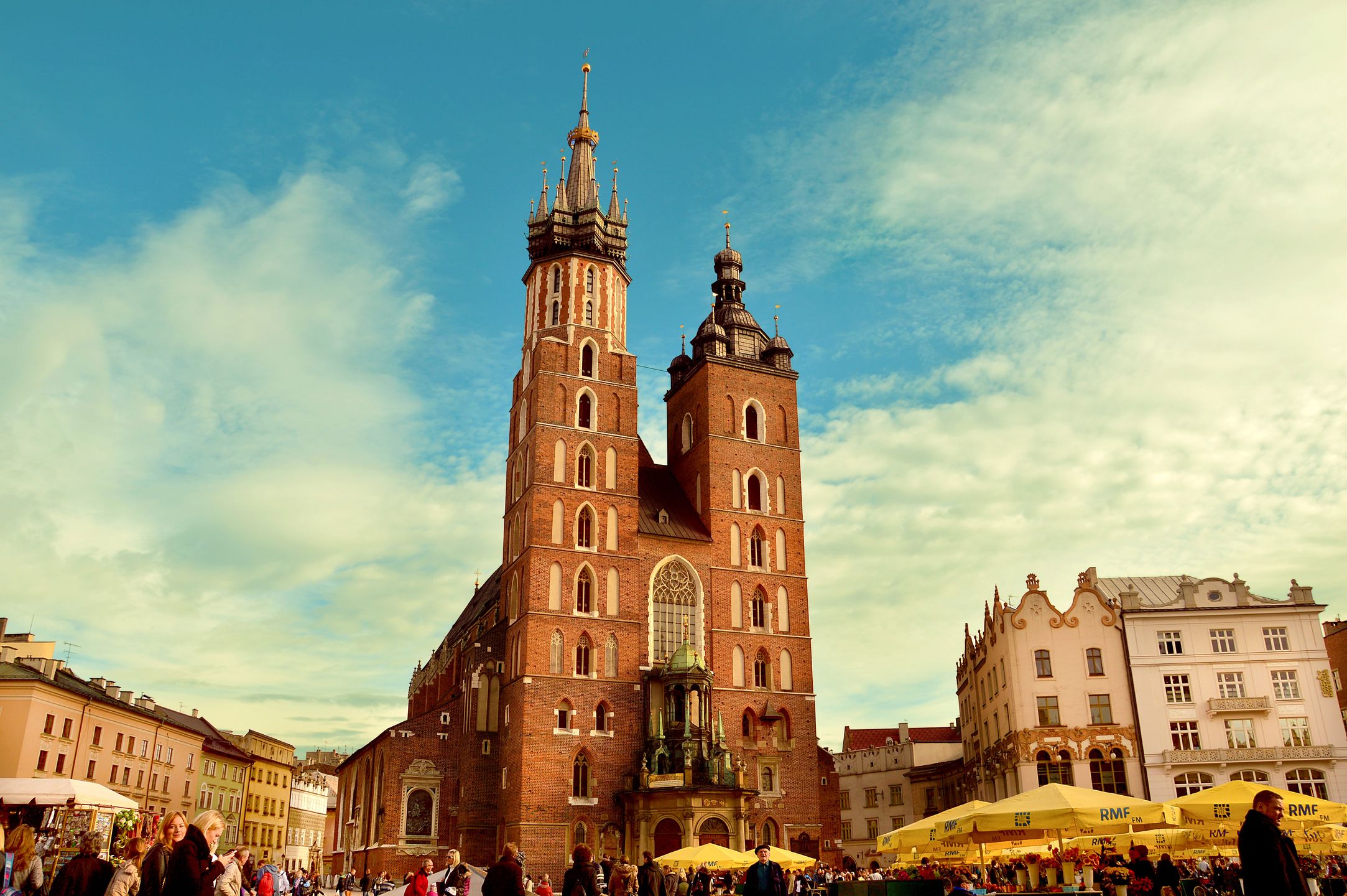 Świetny hyperlapse z krakowskiego rynku nakręcony smartfonem 1