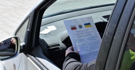 Policjanci opracowali ulotkę po polsku i ukraińsku