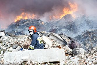 Pożary wysypisk śmieci skaziły ziemię. Ekobombą nikt się nie zajmuje