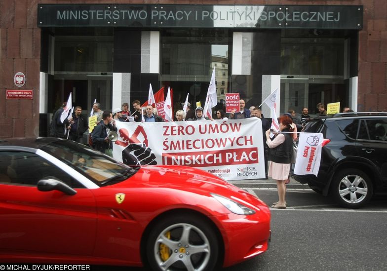 Protest Prekariatu, czyli osob pracujacych na niskoplatnych umowach i śmieciowkach, 2015 r.