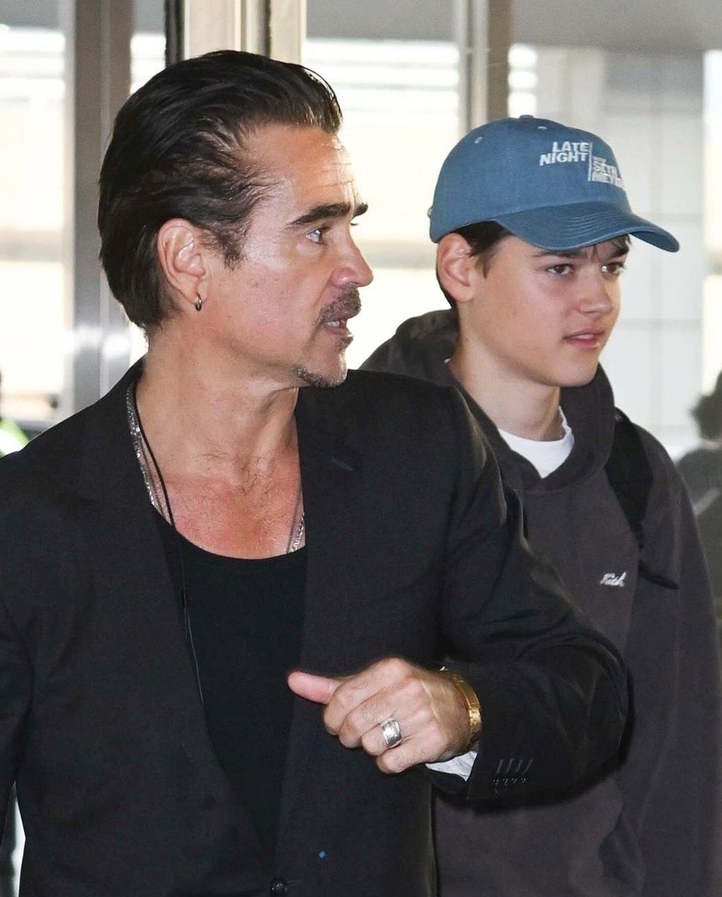 Colin Farrell i Henry Tadeusz "przyłapani" na lotnisku 