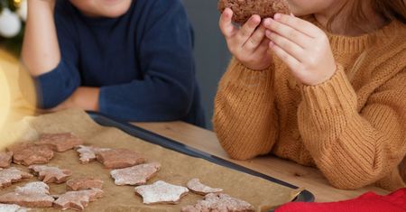 Dodaję do ciasta na pierniczki. Dłużej są świeże i mięciutkie