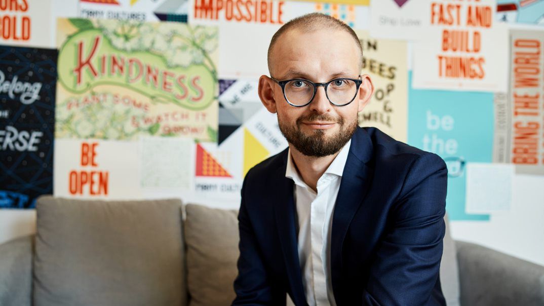 Jakub Turowski, Facebook