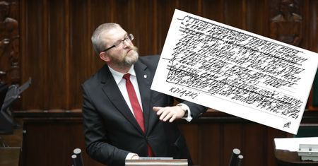 Kuriozalne oświadczenie majątkowe Brauna. "Byłem okradany"