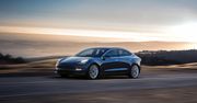 Tesla dostarcza kolejne modele 3. Klienci oczekiwali czegoś zupełnie innego