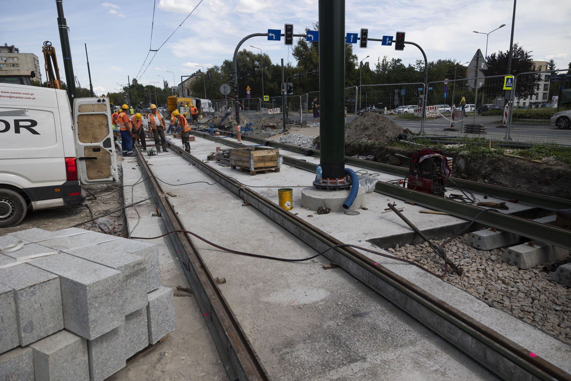 Trwają intensywne prace związane z budową linii tramwajowej do Mistrzejowic. 