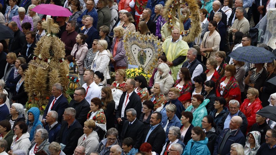 Wieńce dożynkowe na Jasnej Górze