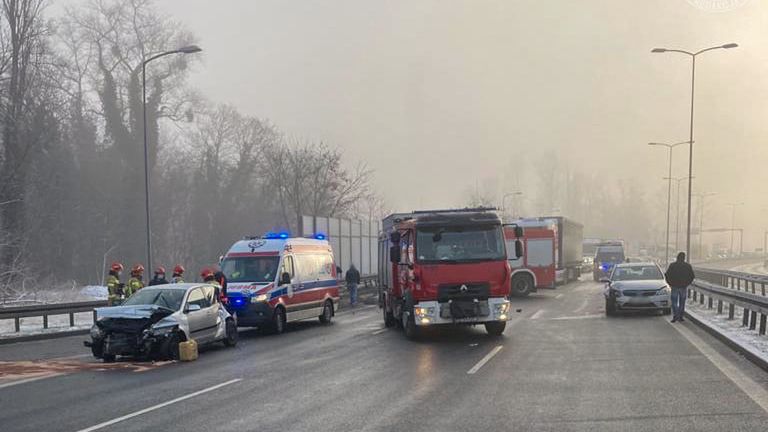 Zabrze. Wypadek na DTŚ na wysokości elektrociepłowni.