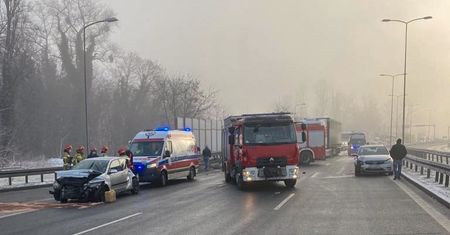 Zabrze. Wypadek na DTŚ. Droga w kierunku Gliwic przez kilka godzin była zablokowana