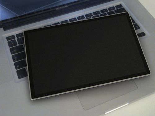 Nowe, realistyczne zdjęcia tabletu Apple 2