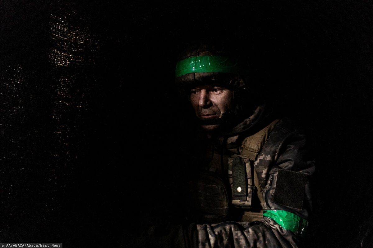Ukraiński żołnierz na pozycji w obwodzie charkowskim