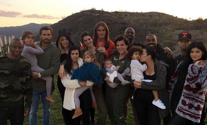 Święto Dziękczynienia u Kardashianów: rodzina w komplecie, była nawet Caitlin i Scott!