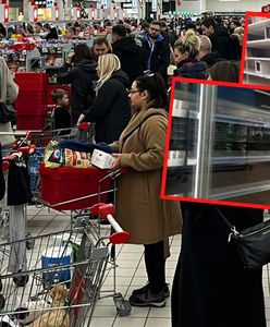 "Ludzie kupują wszystko". Szaleństwo w sklepach, tłumy i puste półki