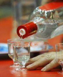 Węgry złamały prawo unijne ws. akcyzy na alkohol