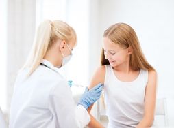 Czas się zaszczepić: kalendarz szczepień na 2016 rok