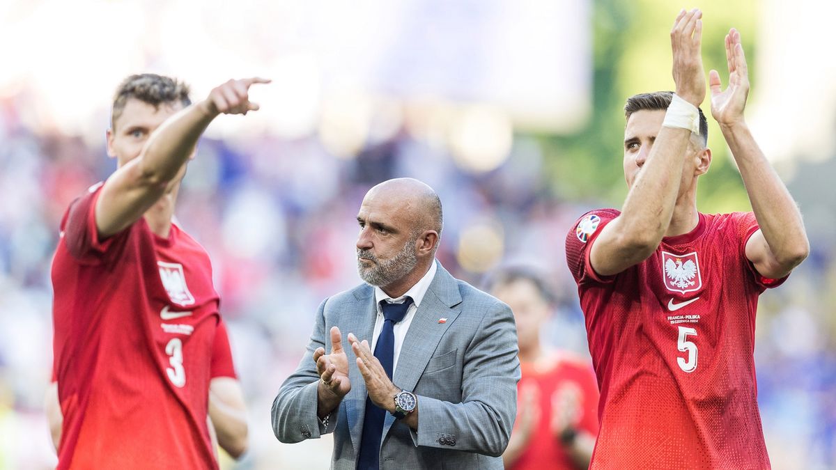 Getty Images / Foto Olimpik/NurPhoto / Na zdjęciu: Paweł Dawidowicz, Michał Probierz i Jan Bednarek