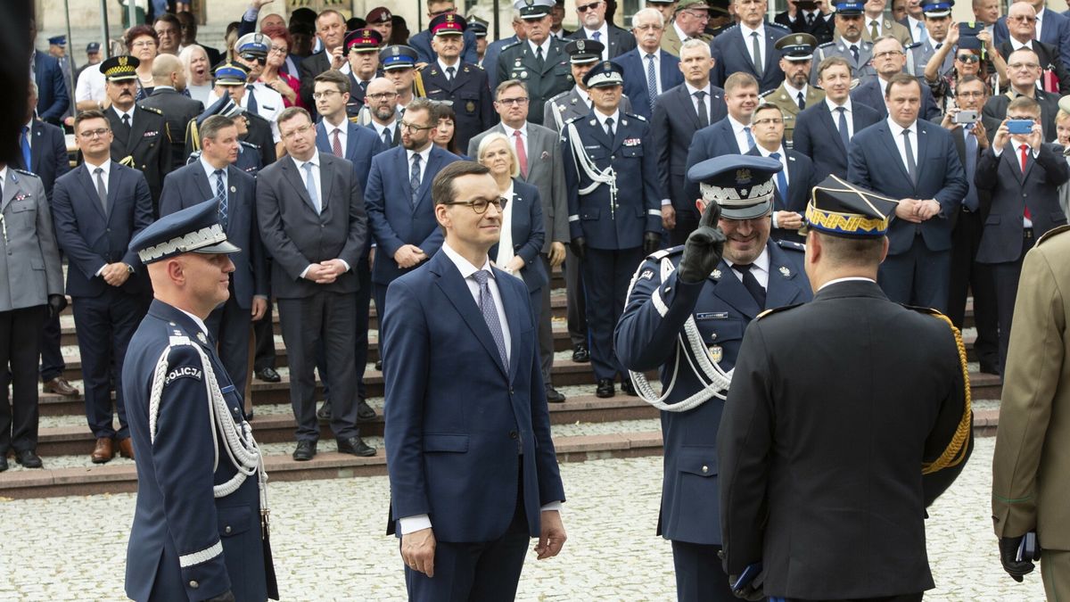 Wojewódzkie Obchody Święta Policji w Katowicach21.07.2019 Katowice, Wojew?ldzkie obchody Swieta policju, n/z Mateusz Morawiecki, Jaroslaw Szymczyk, Krzysztof Justynski fot Michal Dubiel/REPORTERMichal Dubiel/REPORTER
