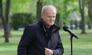 Zachwycony Tusk. "Rekordowy wzrost produkcji"