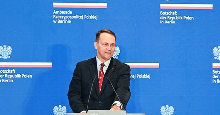 Polska wzywa Rosję do uwolnienia prawników Nawalnego. "Poważny atak"