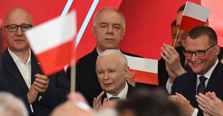 Sasin straszy: Nawrocki "nie cofnie się przed niczym"
