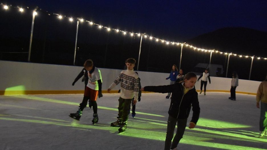 Już 28 listopada otwarte będzie lodowisko w Jedlinie-Zdroju