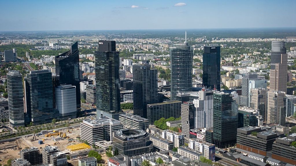 Wieżowce w Warszawie wyrosły jak grzyby po deszczu