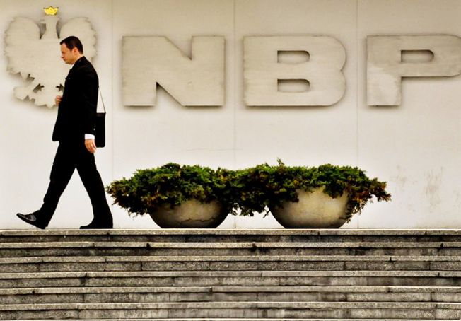 Stopy procentowe w Polsce. Napływają sprzeczne sygnały