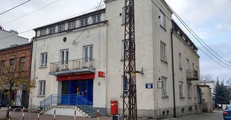 Poczta Polska planuje zakupy, ale najpierw musi coś sprzedać. "W pandemii to się nie uda"