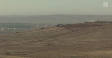 Kłęby dymu nad przygranicznym miastem; trwa walka o kontrolę nad Kobane