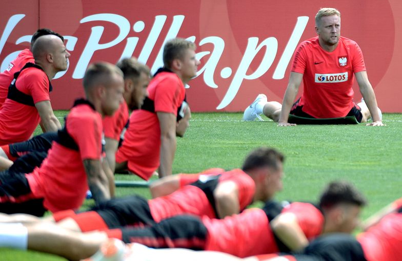 Kadra sporo traci na wartości bez Kamila Glika