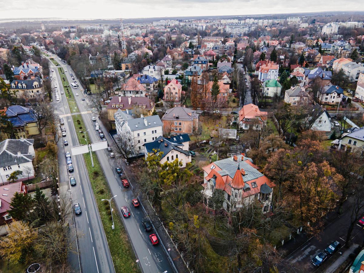 Mieszkańcy Kaliningradu (na zdjęciu) muszą odnaleźć się w nowej rzeczywistości. Są odcięci zarówno od Rosji, jak i od Unii Europejskiej 