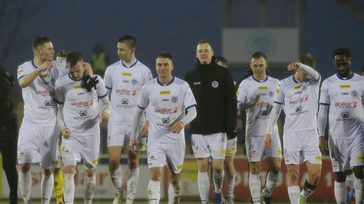 Newspix / MACIEJ GILEWSKI / 058sport.pl / Na zdjęciu: piłkarze Wigier Suwałki