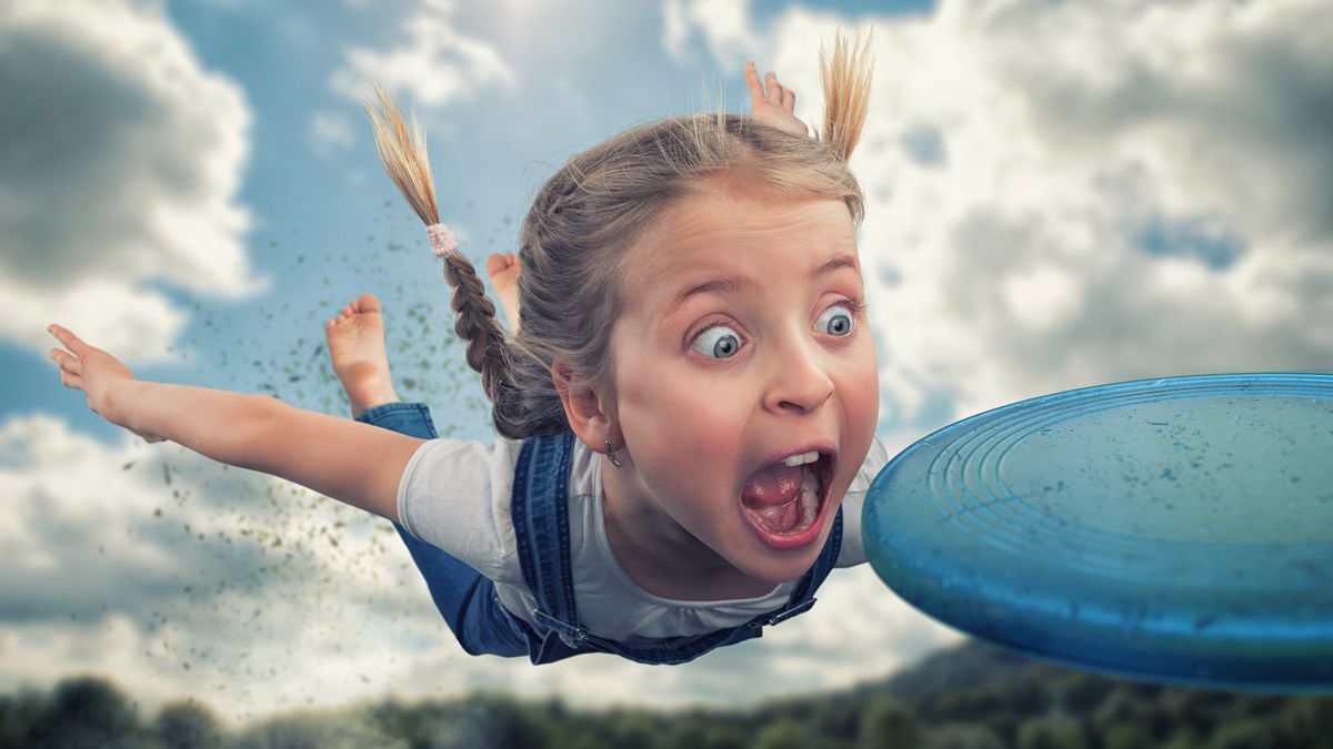 Dzieciństwo to nie czas na nudę. Ojciec fotografuje swoje dzieci w zabawny sposób 1