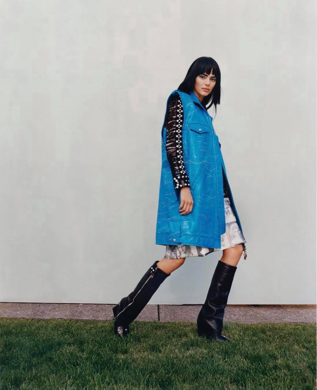 Kendall Jenner z grzywką pozuje w "Vogue'u"