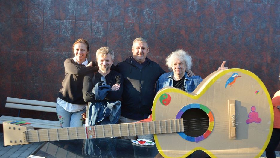 Zespół Old Marinners w Suchedniowie dał koncert szant i muzyki folkowej.